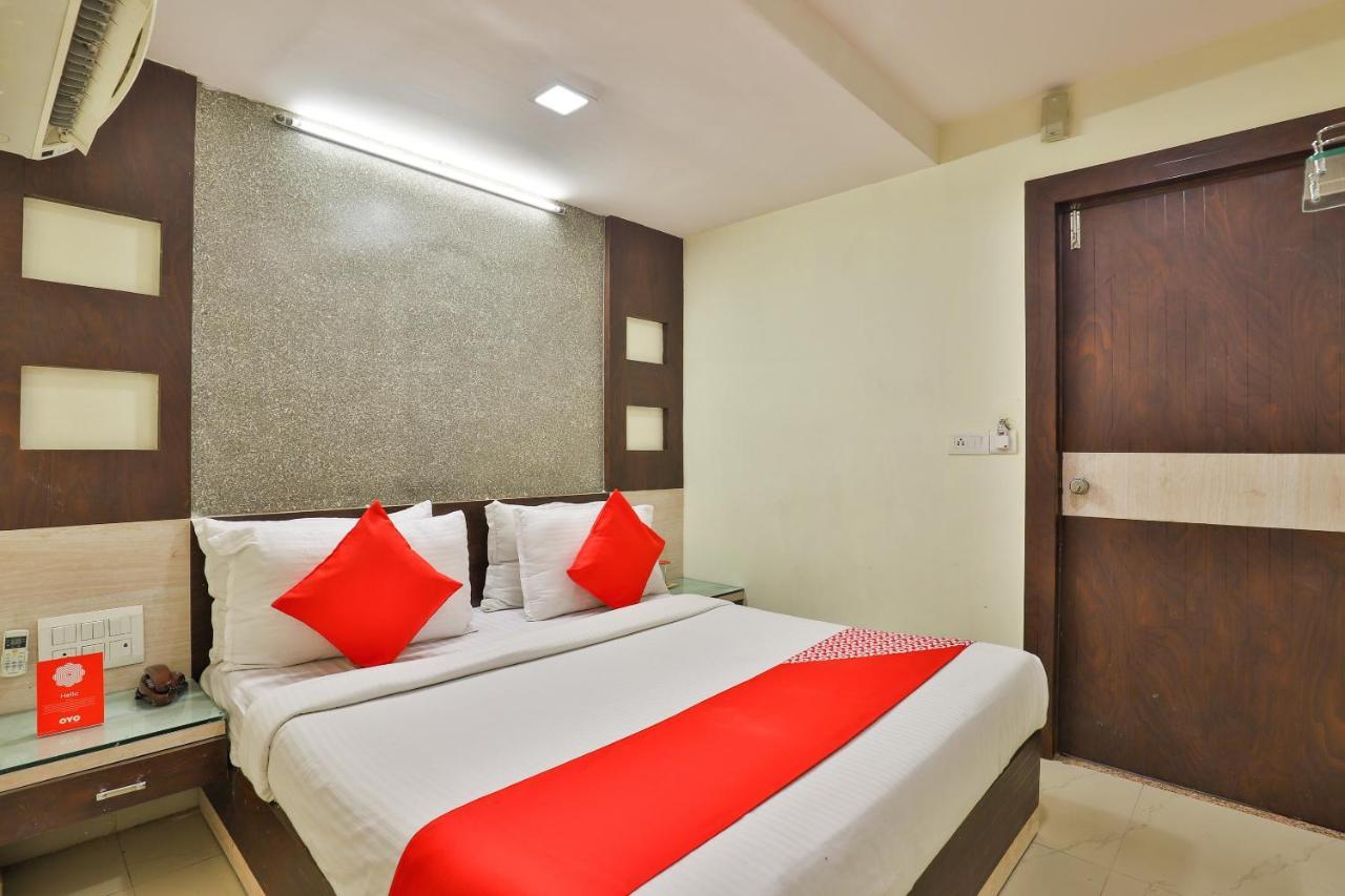 Oyo Hotel Sree Balaji Residency Ahmedabad Ngoại thất bức ảnh